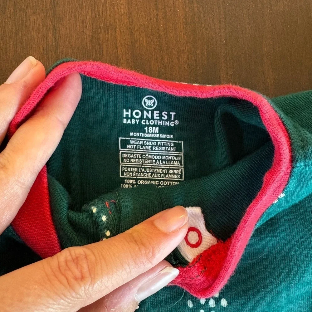 Christmas Eve tree soft cozy pjs Honest baby 18M footsie onsie winter pajamas